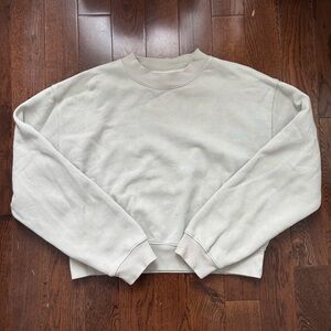 Aritzia TNA Cozy AF Fleece Cropped Crewneck